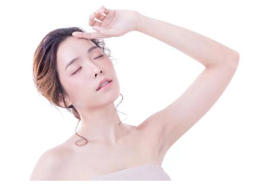做完水光針美容后反黑反干的原因是什么？