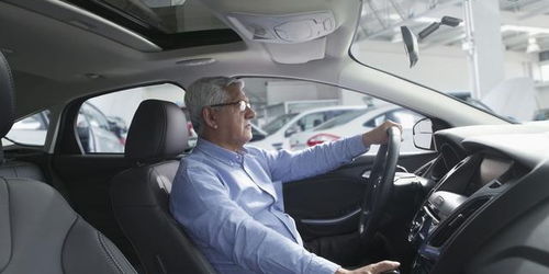 剛提新車，這些汽車用品千萬別買！一個月后肯定后悔，純屬浪費錢